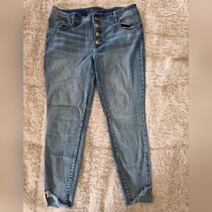 Maurices Blue Ankle Cropped Jeans with Distressed Details Sz 20 Long Never Worn